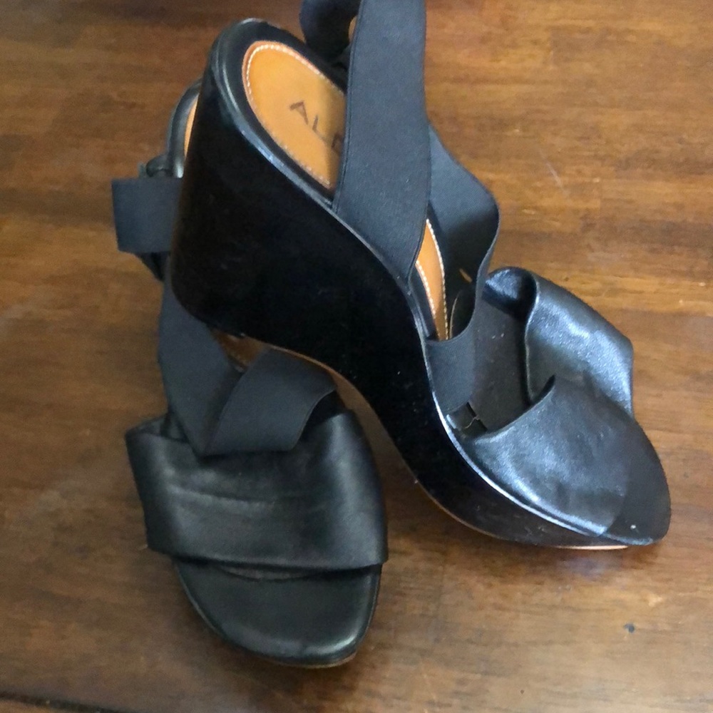 Aldo platform leather sandal